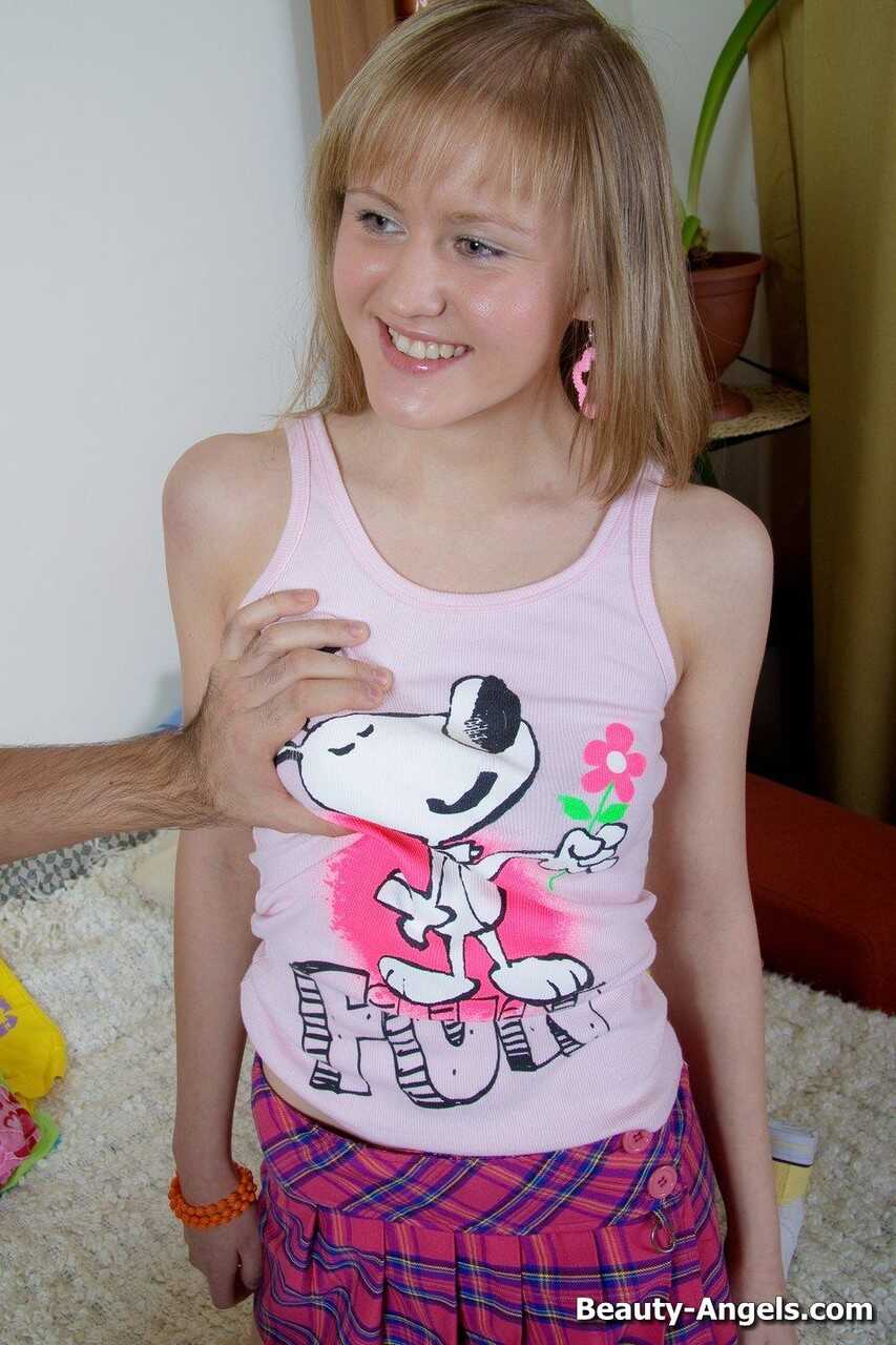 Adorable Julianna Gets Her Virgin Asshole Pounded Hard and Gives a Clothed British Teen Fingering Show - Julianna