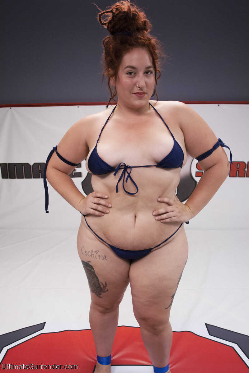 Ultimate Surrender: Lux Lives and Mimosa's Tall BBW Bondage Session in the Dungeon of Desire - Lux Lives, Mimosa