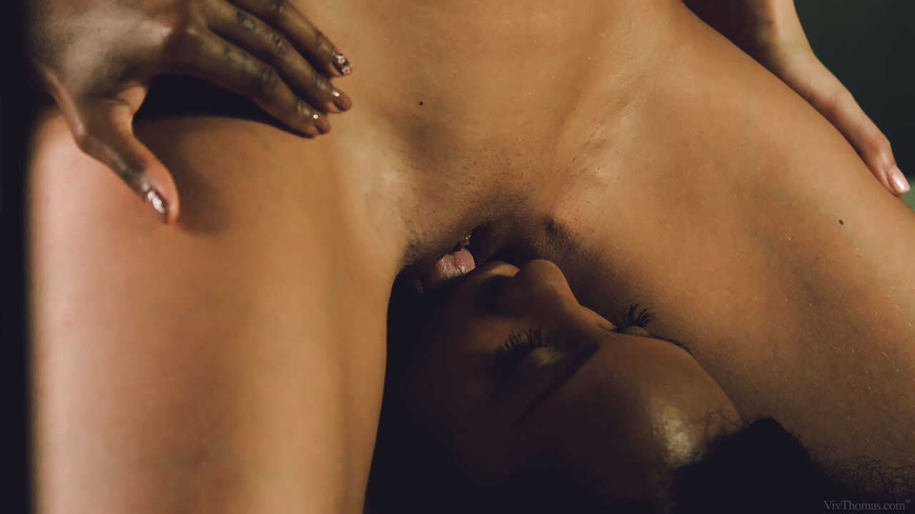 Noe Milk's Sweet Cream Pies: Lesbian Facesitting Erotica with Sweet Cat - Noe Milk, Sweet Cat