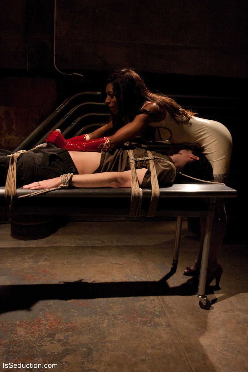 TS Seduction: Chris Ockham Ties Up Natassia Dreams for a Black Shemale Domination - Chris Ockham, Natassia Dreams