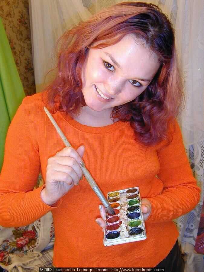 Innocent Pretty Teen Spreads Her Trimmed Pussy for an Even Hotter Blowjob - 