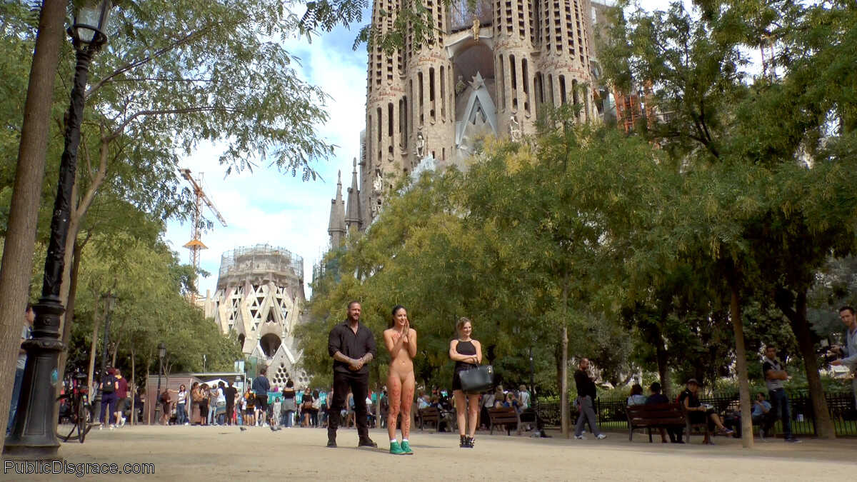 Carolina Abril's Public Disgrace Pierced Nipples and Ass Spread in the Streets with Mona Wales and Rob Diesel - Carol...