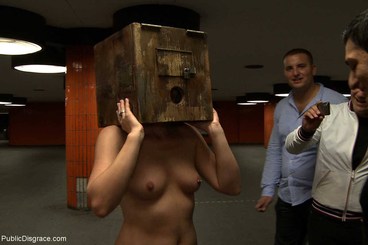 Public Disgrace Princess Donna Dolore's Gangbang with Steve Holmes and Uma Masome - Princess Donna Dolore, Steve Holm...