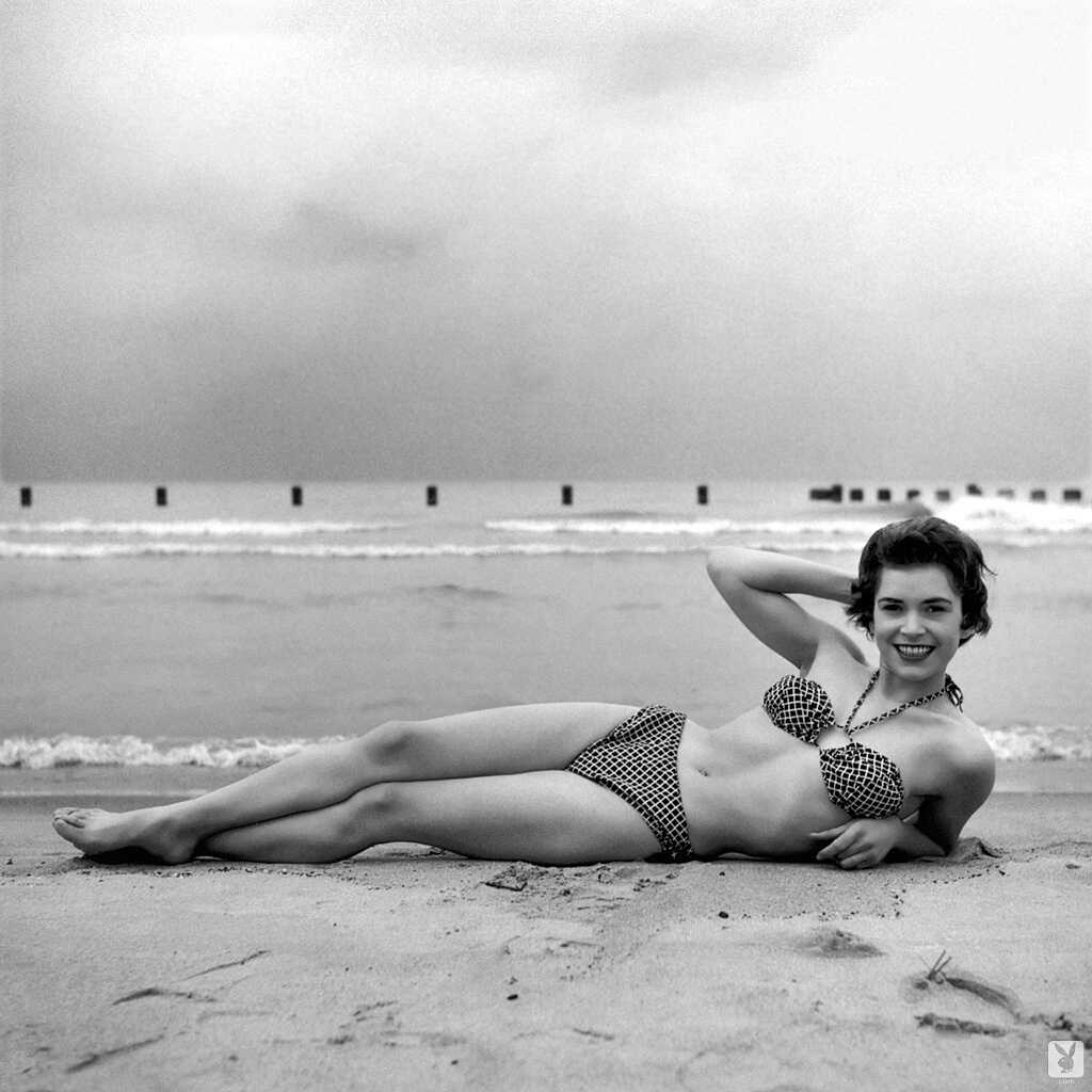 Barbara Cameron, the Vintage Babe in the Blonde Bikini