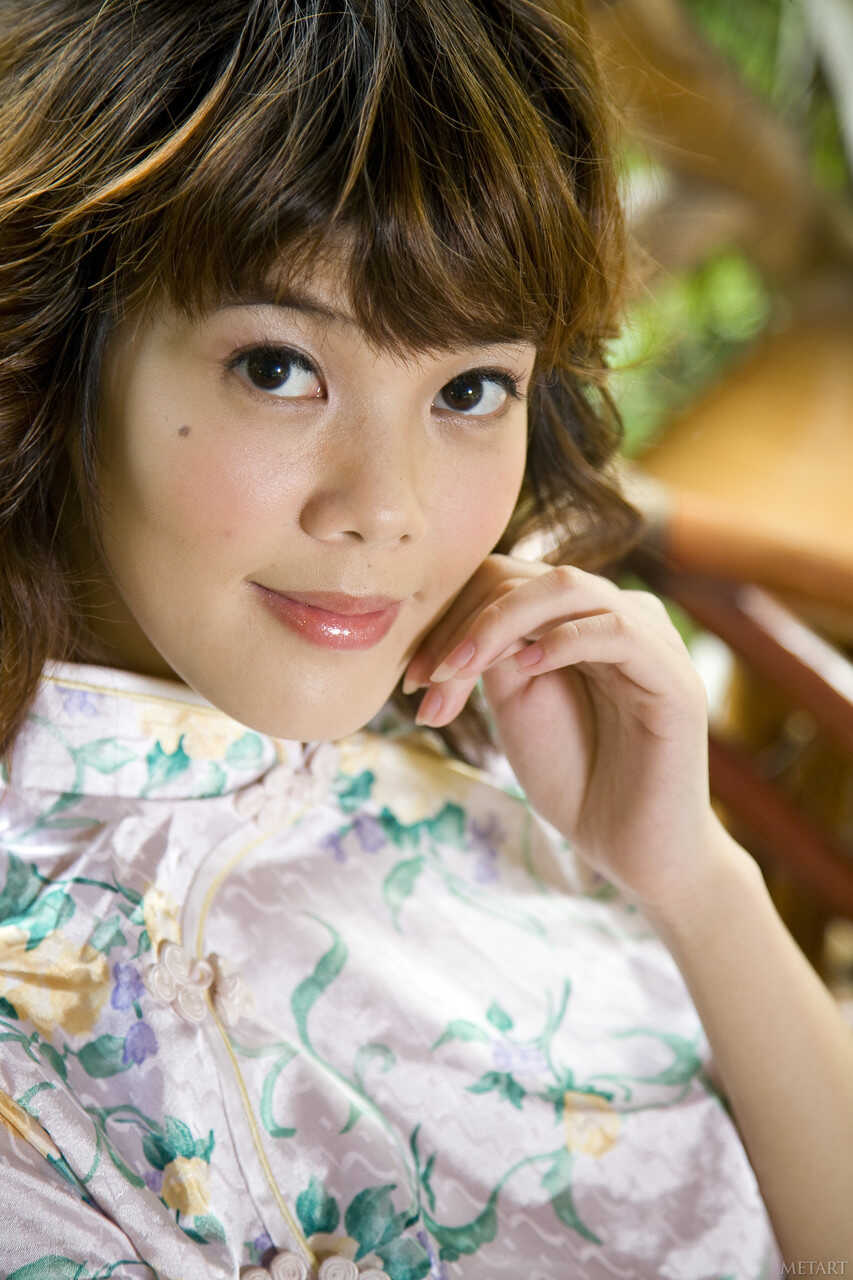 Suki Qiu's Sensual Garden Striptease: A Tantalizing Tale of an Asian Beauty's Naughty Nature - Suki Qiu