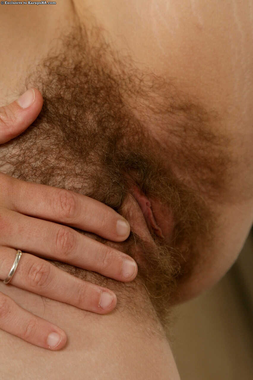 The alluring Scarlet unveils her hairy pussy and big tits! - Scarlet 2