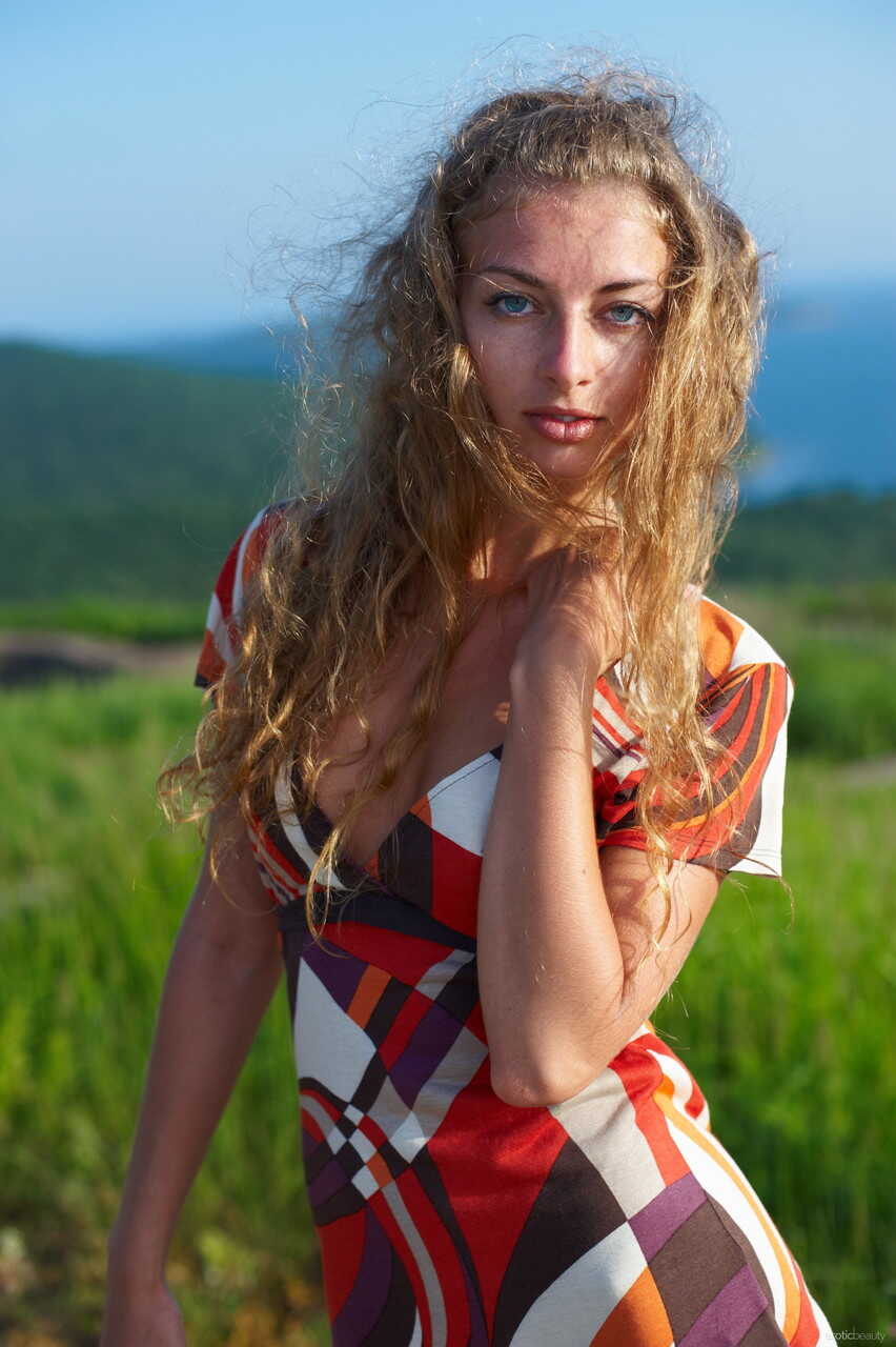 Erotic Beauty Paula B: Surrounded by Long Legs and Skinny Teens- Hot Mature Paula B and Her Young Petite Friends - Paula B