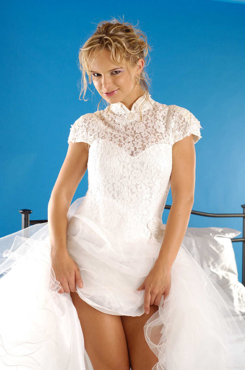 Peach A's Golden Curves: The Wedding Day Disaster - Renata Daninsky