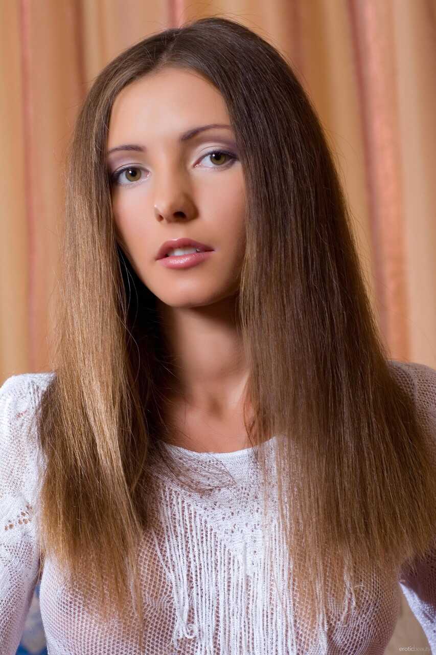 Beautiful Polinaria A: The Mature and Sexy Erotic Beauty