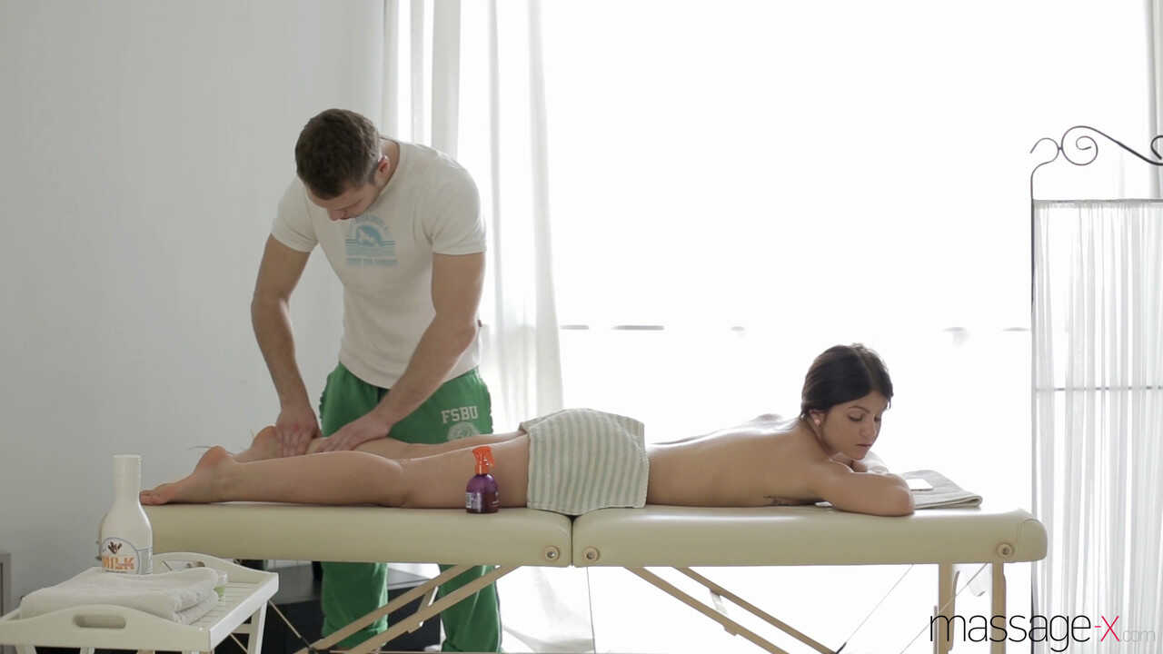 Skinny teen Alice Smack loves getting nailed hardcore by her masseur Dante - Alice Smack, Dante