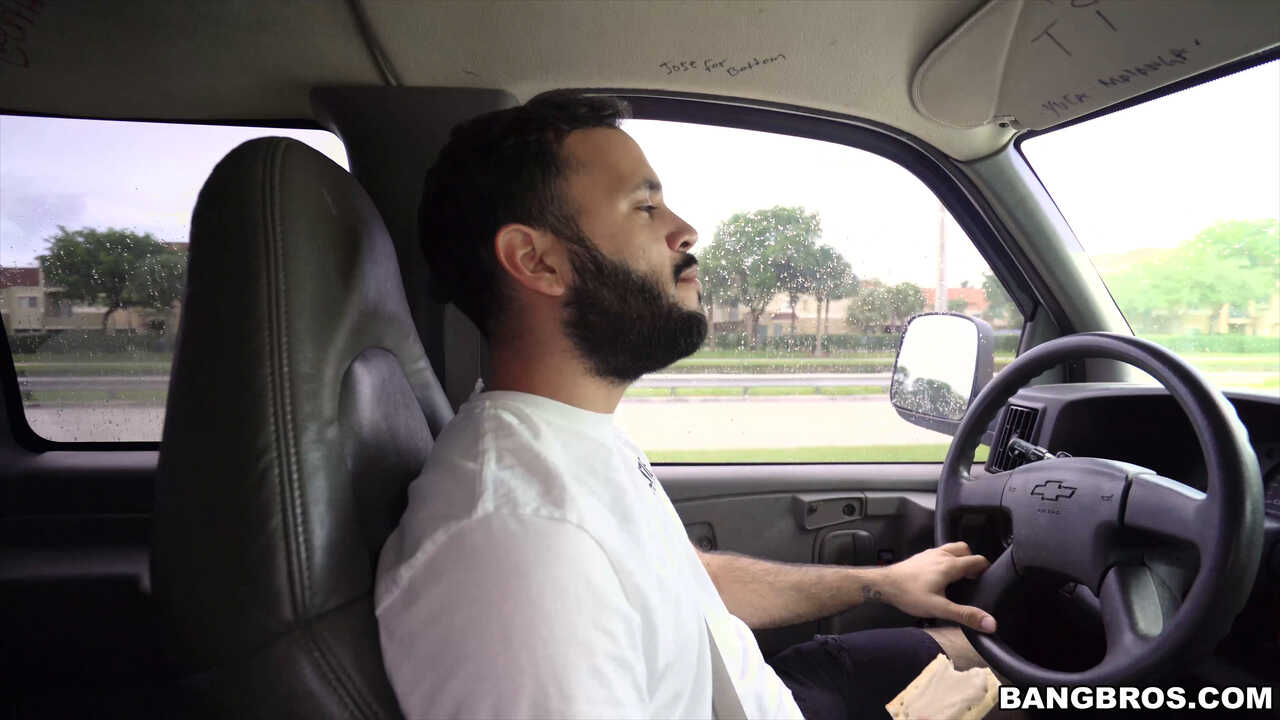 Evie Olson's Curvy Body Gets Blacked in the Back of a Van with Her Mom Watching - Evie Olson
