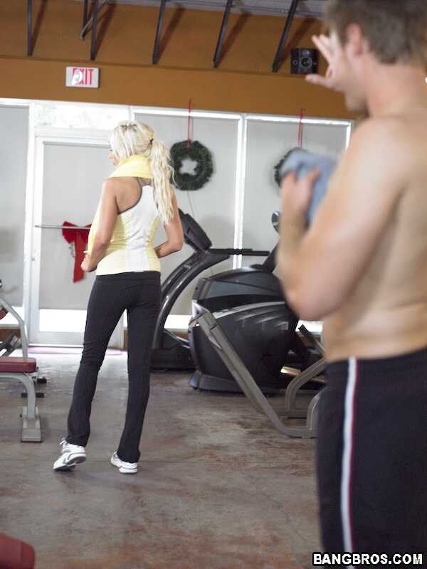 Fit European MILF with big tits Puma Swede fucks her personal coach at the gym