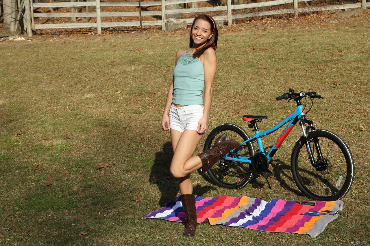 Paisley Rae's ALS Scan Turns Into a Wild Ride with her Skinny Dildo and Flat Chested Teen Body! - Paisley Rae