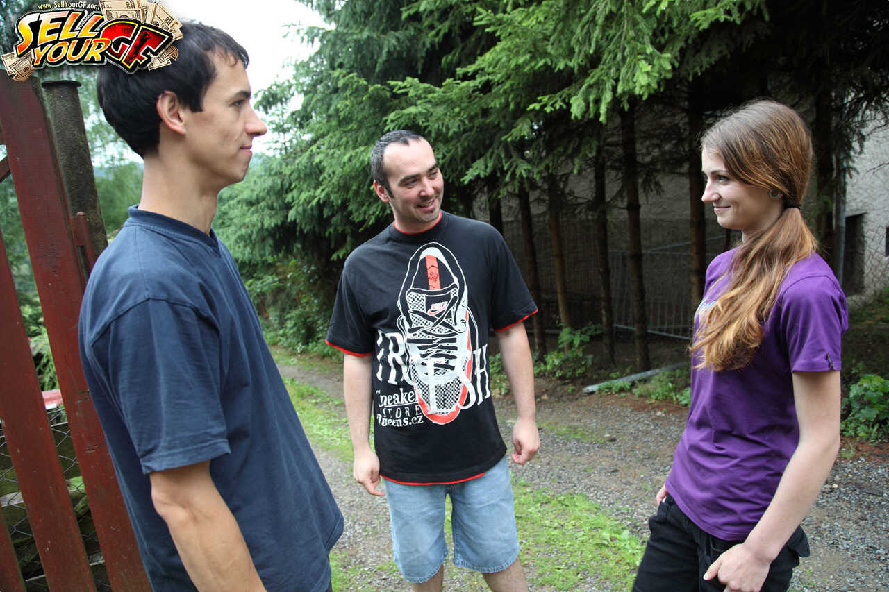 Slim and curvy Aimee Ryan takes on two hung dudes while her hubby watches - Aimee Ryan, Max, Victor