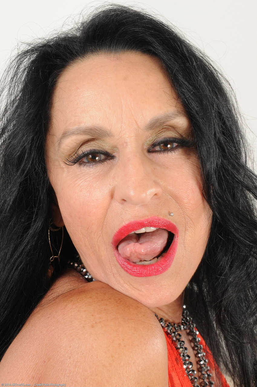 Mature MILF Rita Daniels Exposes Her Big Boobs and Flaunts Her Tasty Cunt for Your Viewing Pleasure! - Rita Daniels