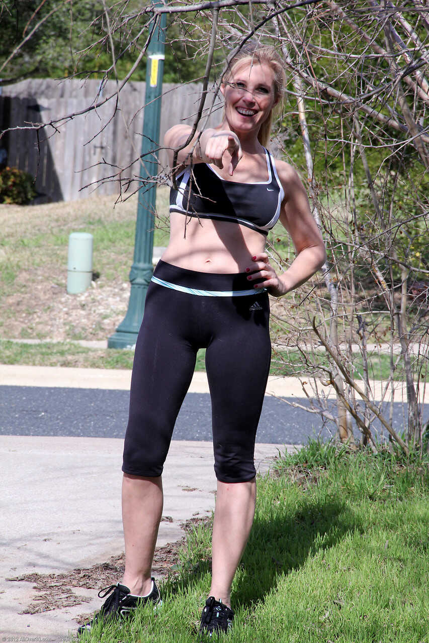 The Shaven and Sweaty Cunt of Fit Ginger MILF Gail at the Gym - Gail