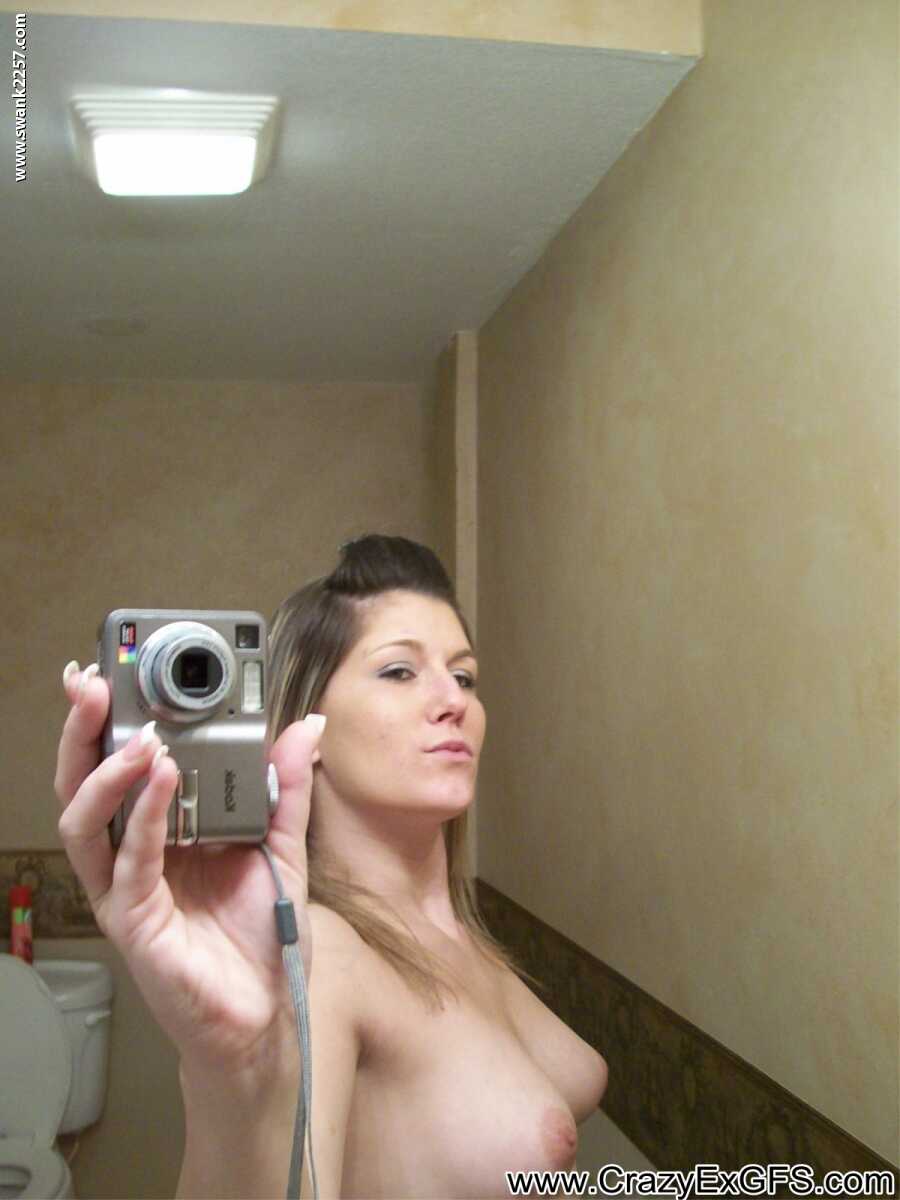Summer Blue Takes Nude Showers and Poses for Her Sexy Boyfriend's Eyes Only - Summer Blue