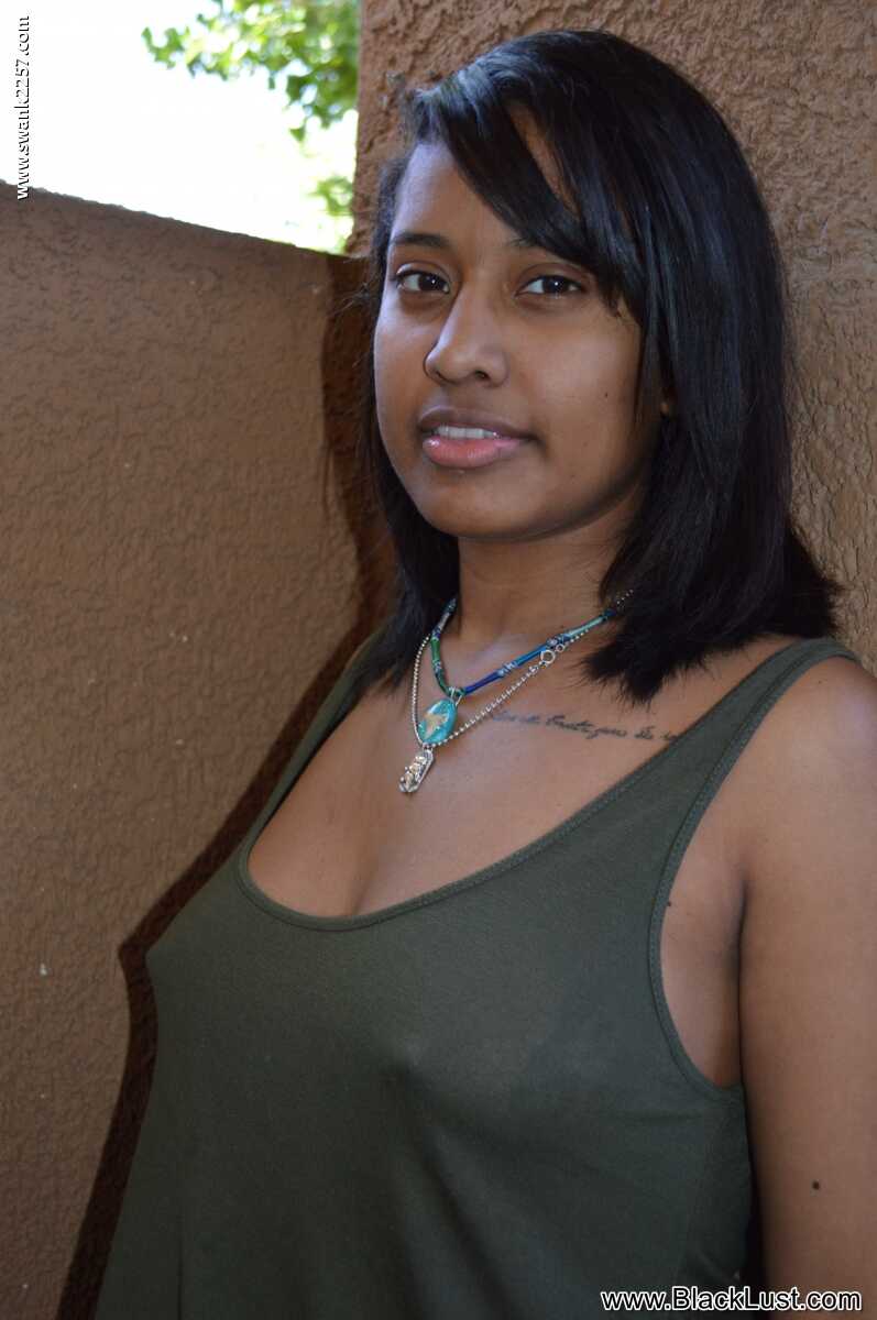 Diana Braset's Natural Exposure: Desi Ebony Girl Unveils her Hairy Cunt on the Terrace - Diana Braset