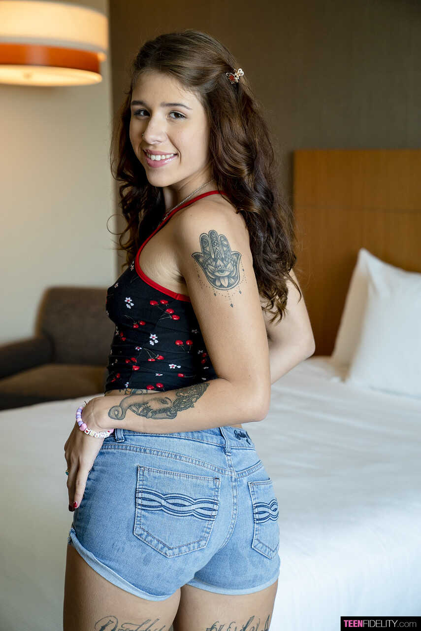 Isabel Moonslut in tattoos shows her hot ass and feet in a hotel room with Zac Wild - Isabel Moon, Zac Wild