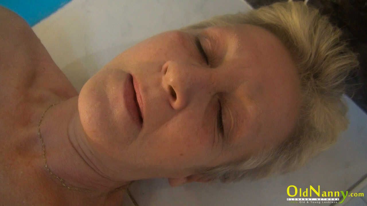 Chubby Granny Margarethe Rubs Her Twat Poolside for Vero - Margarethe, Vero