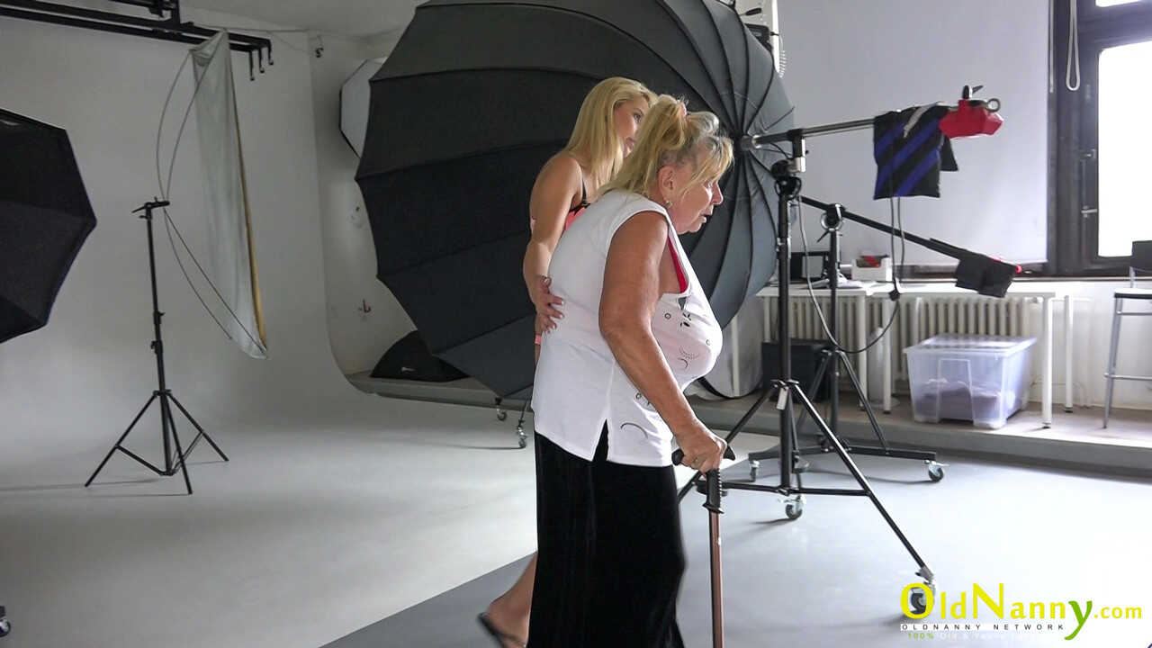 Granny Vendi's Secret Lover A Young Blonde Caregiver's Lesbian Pussy Licking Ordeal - Vendi