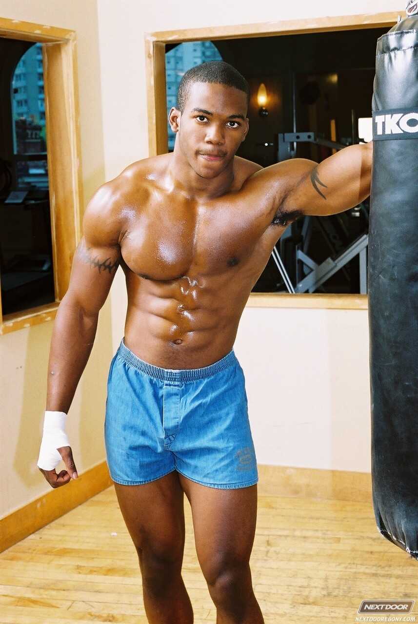 Houston's Hustler: Black muscled God unleashes his massive cock for a solo shower - 