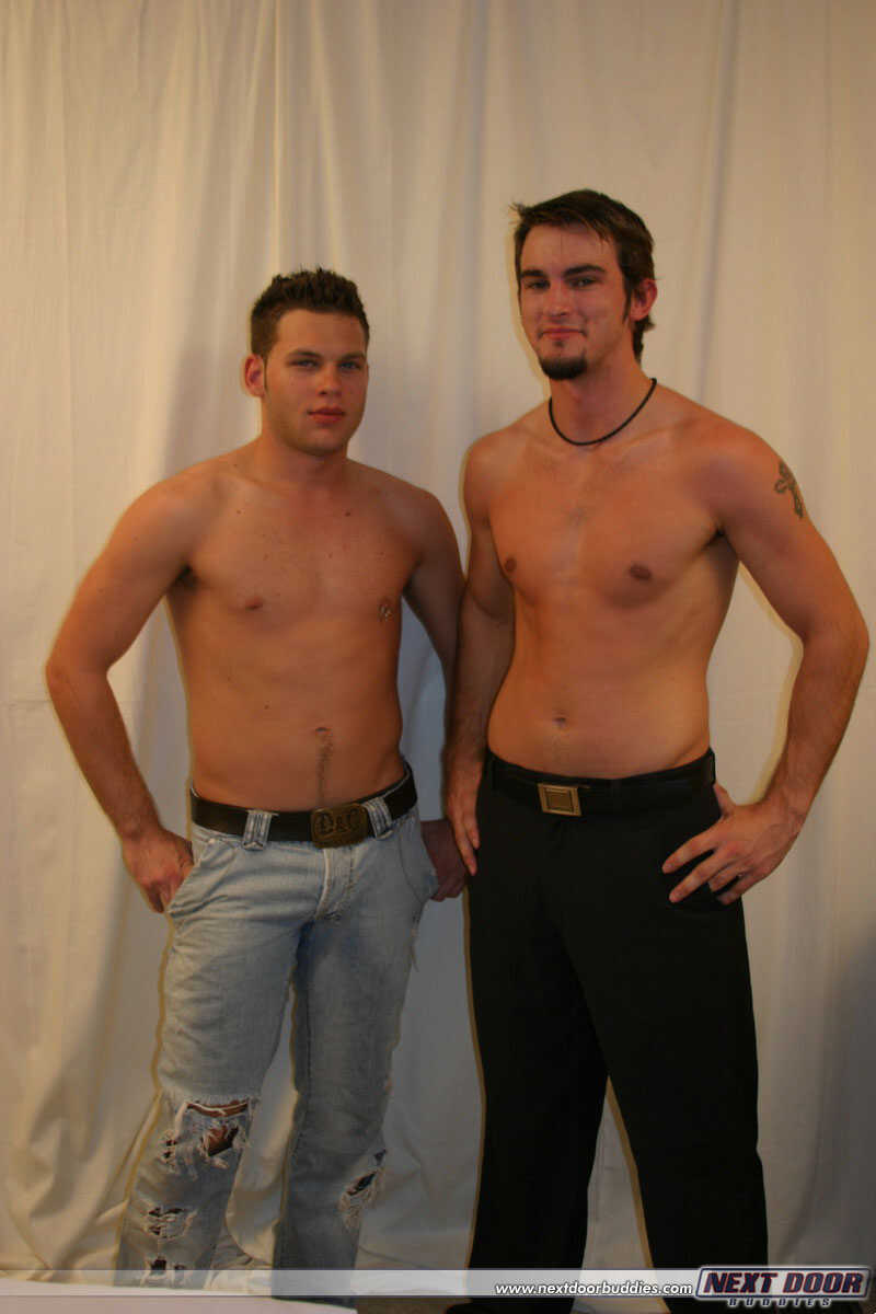 Hard Cock Mayhem: Two Amateur Gay Studs Samuel and Phoenix Saint Blow Each Other Off! - 