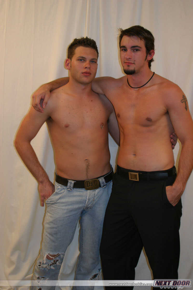 Hard Cock Mayhem: Two Amateur Gay Studs Samuel and Phoenix Saint Blow Each Other Off! - 