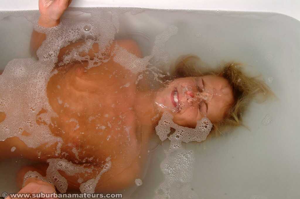 Blonde Bombshell Suzie Best Gets Soaked in the Tub While Rubbing Her Wet Pussy for a Steamy Masturbation Session! - Suzie ...
