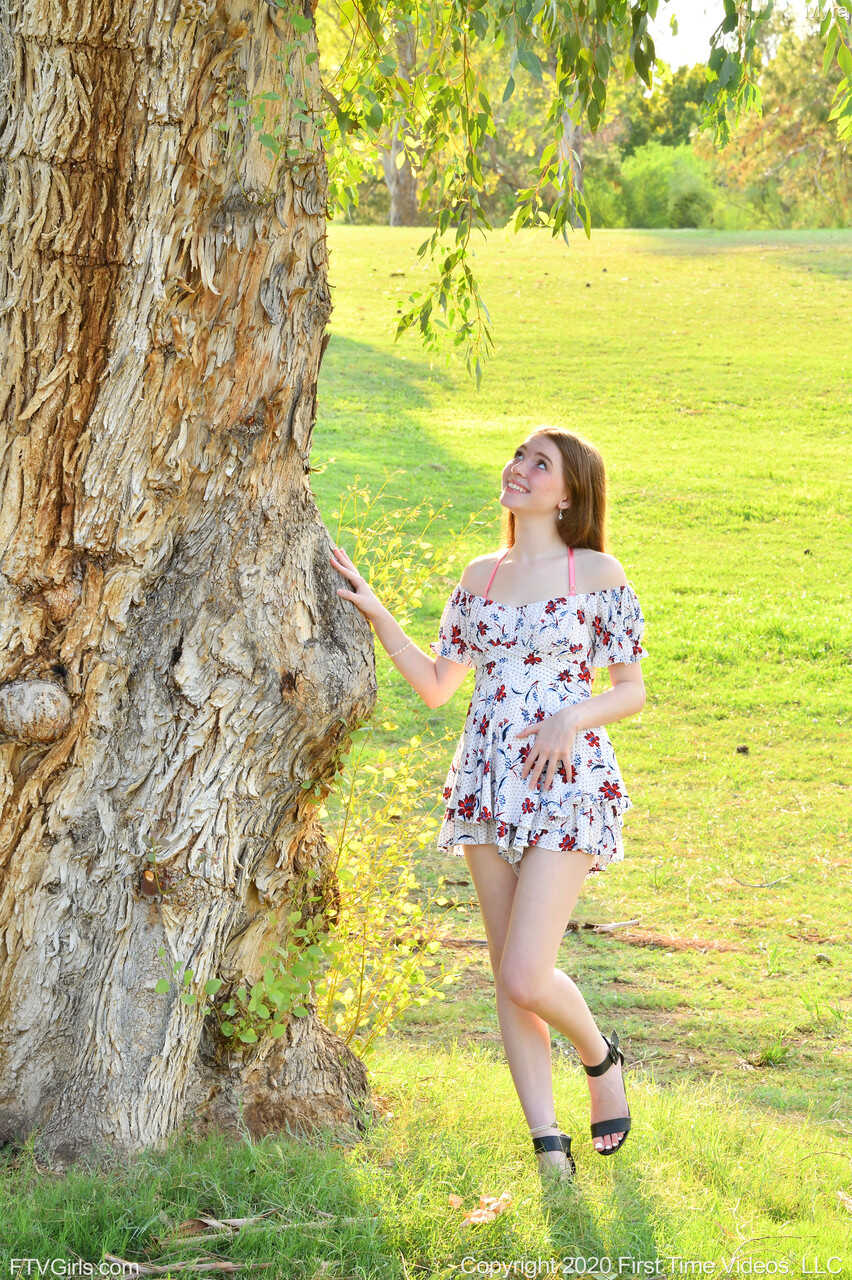 Outdoor Glamour with Myra An amateur teen's first time nude photoshoot in the sun! - Myra