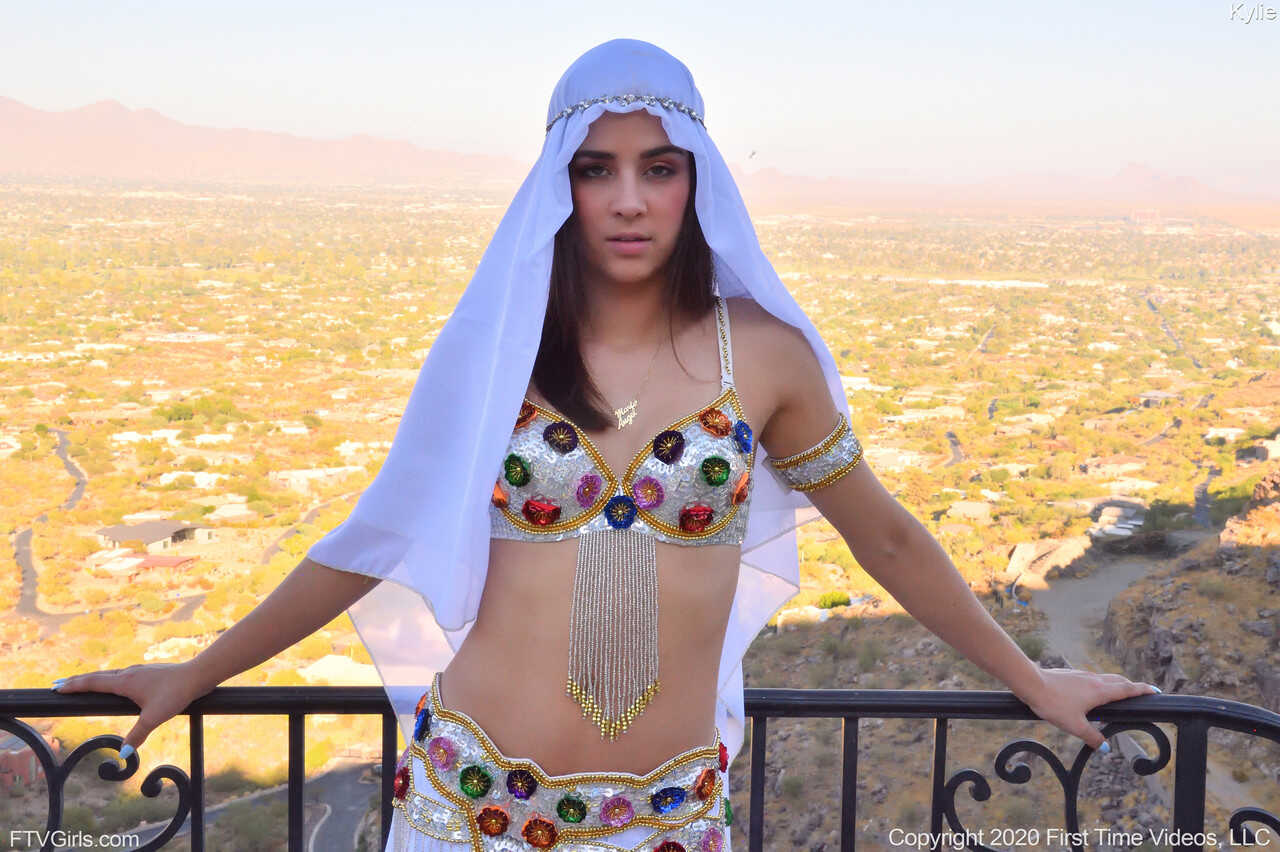 Public Belly Dance: Kylie's Glamorous Ass Stripping and Delicious Holes in the Country - Kylie Rocket