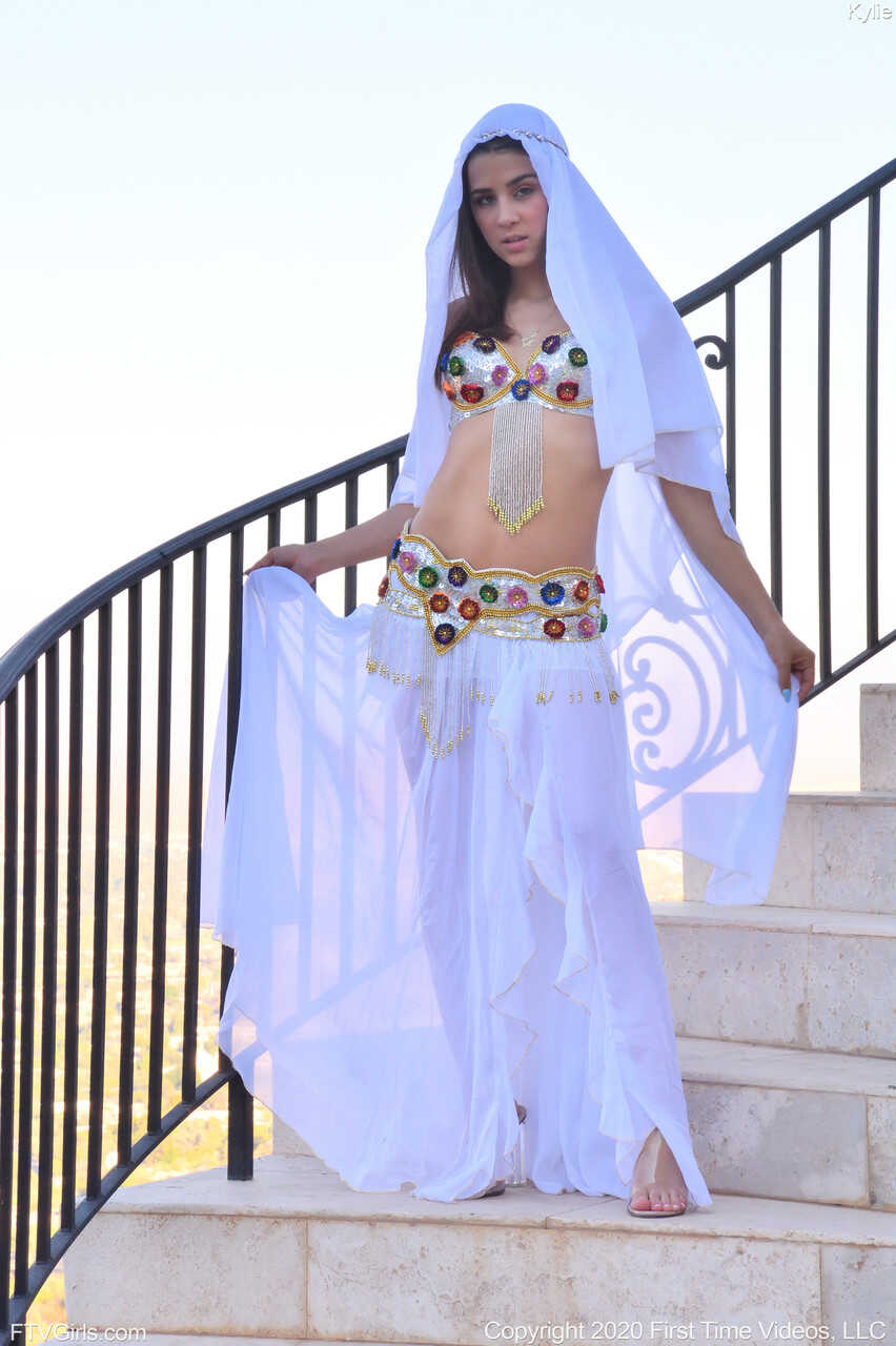 Public Belly Dance: Kylie's Glamorous Ass Stripping and Delicious Holes in the Country - Kylie Rocket