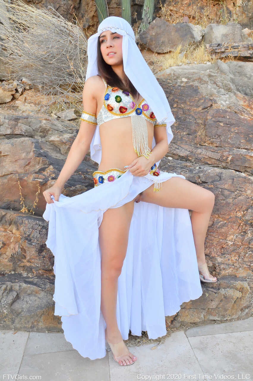 Public Belly Dance: Kylie's Glamorous Ass Stripping and Delicious Holes in the Country - Kylie Rocket