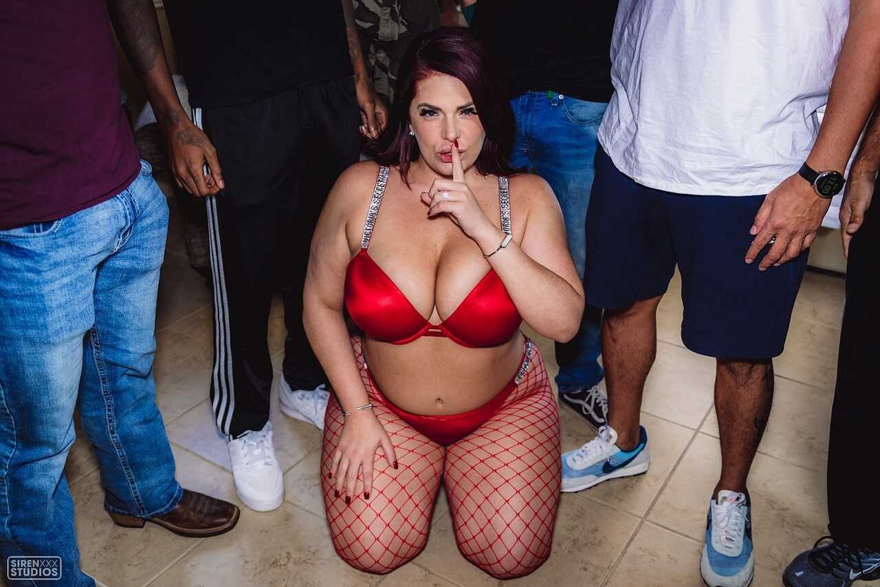 Chubby Wife in Red Lingerie Jessica Jax Cums on Her Face During a Hot Chubby Gangbang with MILF Bukkake and Big Tits Gangb...