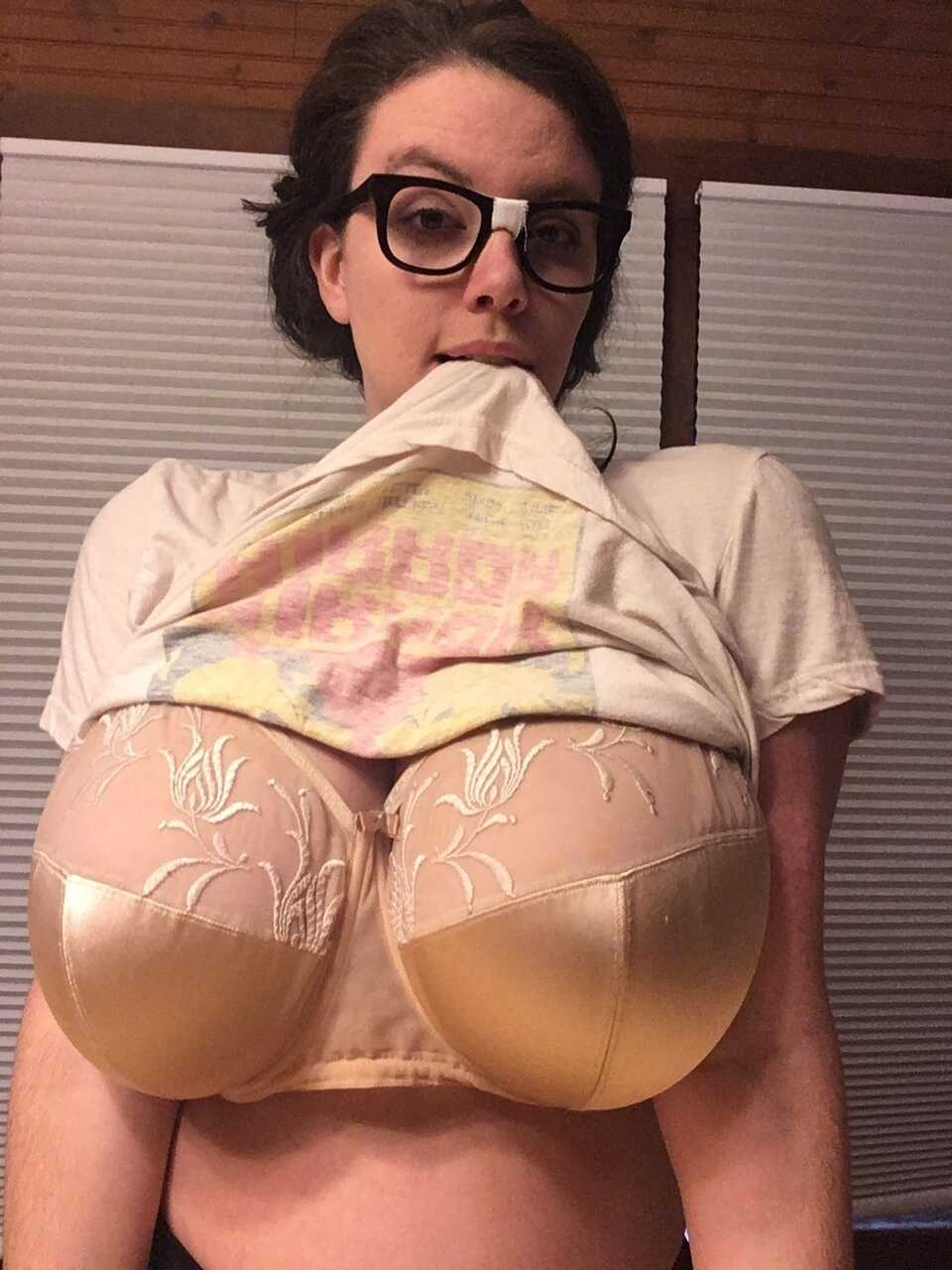 Brunette fatty with eyeglasses Lovely Lilith unleashing her massive knockers: Busty Chubby Big Tits Massive Tits Thick Fat...