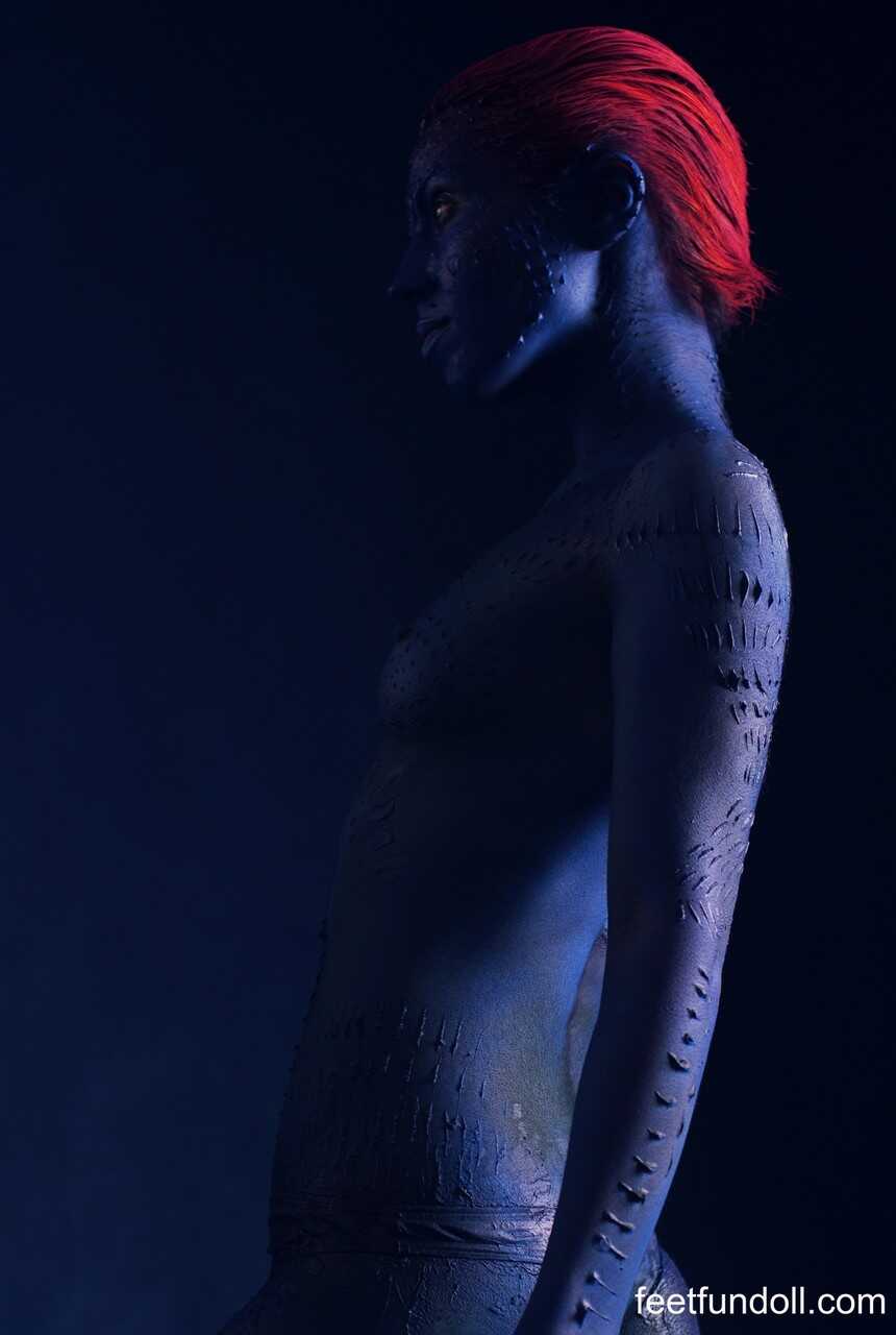 Redheaded babe in cosplay body paint Lisa Dove flaunts her tiny boobs and bottom! - Lisa Dove