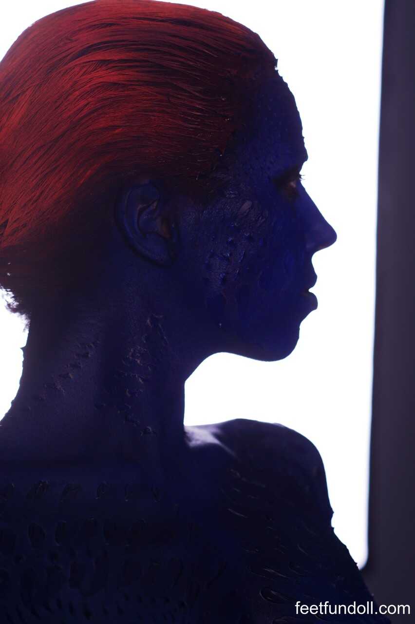 Redheaded babe in cosplay body paint Lisa Dove flaunts her tiny boobs and bottom! - Lisa Dove