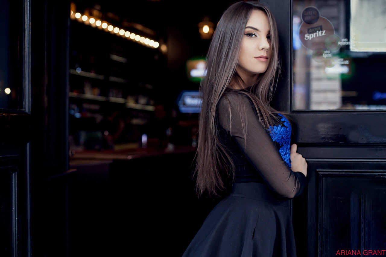 Watch Hot Brunette Amateur Ariana Grant Pose in Her Super Sexy Dress and Heels, You Won't Be Able to Resist! - 