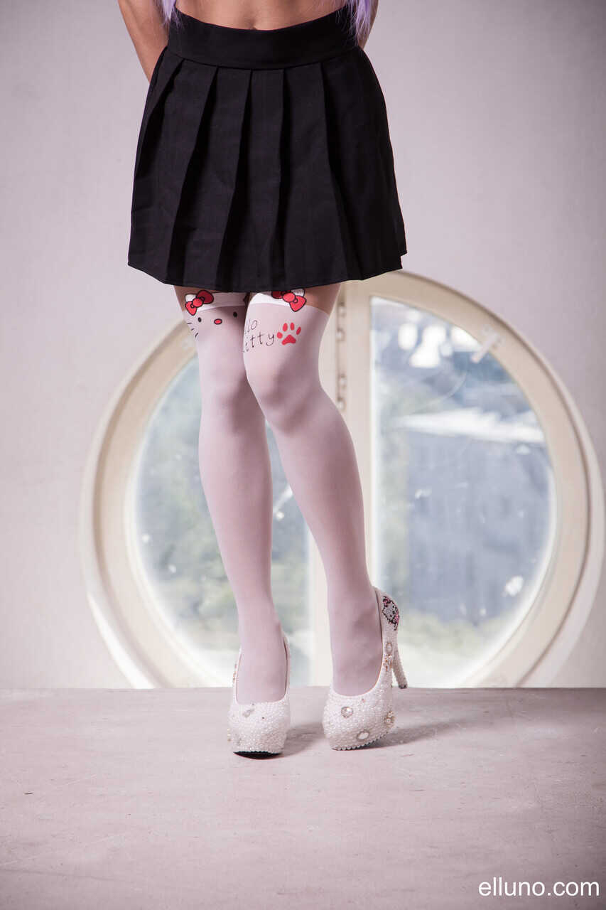 Yuno's Kinky Tie Bondage Play with Bent Over Skirts and Big Ass Teen Pantyhose - 