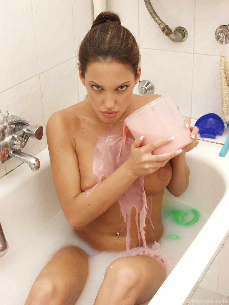 Judith Nemyo's Soapy Bathtub Orgy: Washing Her Big Tits and Ass with Her Lucky Fingers! - Judith Nemyo