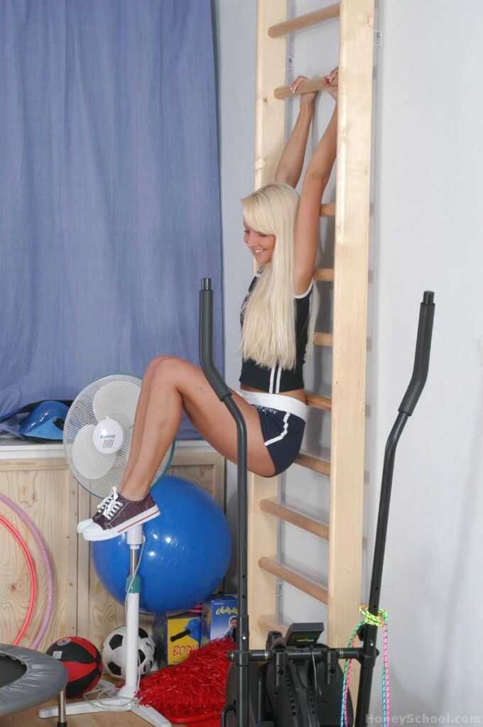Blonde Veronika Simon Gets Her Tight MILF Ass Pounded During a Workout - Veronika Simon