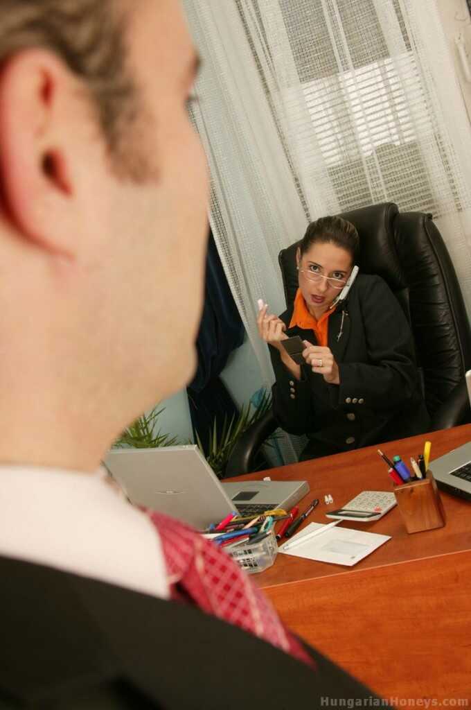 Daria's Secret Desires: The Hot European MILF Secretary Fucks Her Boss in the Office! - Daria Glover