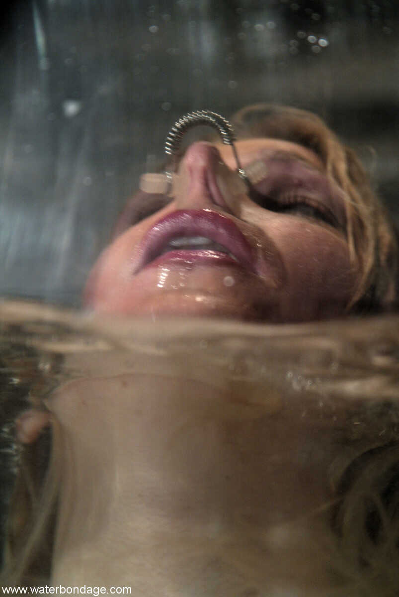 Water Bondage Adrianna Nicole, Xana Star Cute Mature All Over 40, Over 50 Wet Pussy - Adrianna Nicole, Xana Star