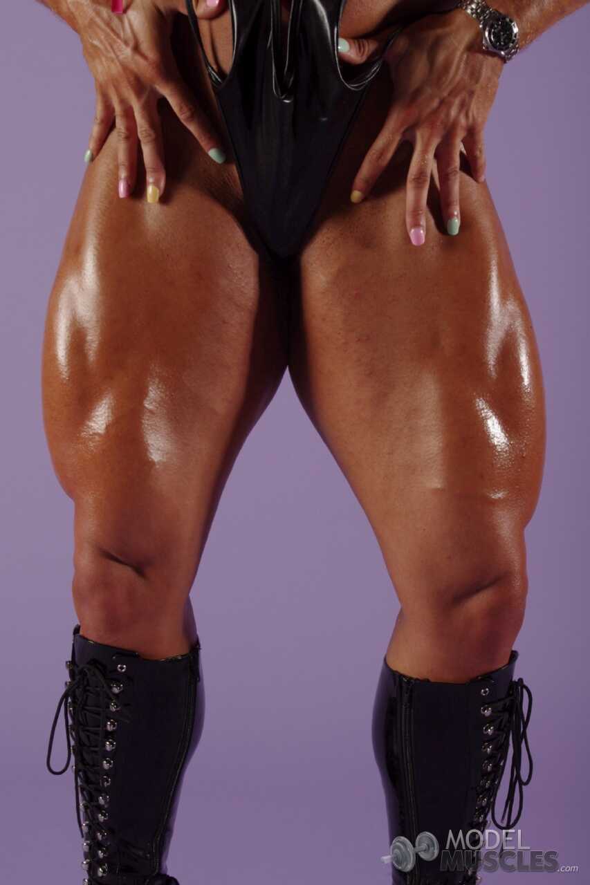 Lisa Cross's Hot Muscles and Huge Tits Revealed: A MILF Bodybuilder's Sexual Awakening - Lisa Cross