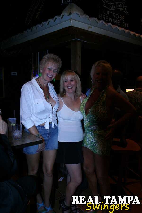 Tracy Licks: The Amateur Granny and her Friends Suck Each Other's Nips - Mandi Mcgraw, Rebecca Williams, Tracy Licks