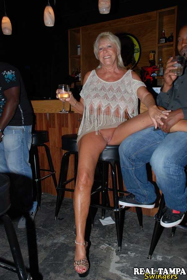 Mandi Mcgraw's MILF Gang: Tracy Lick and her Girls Teach Older Swingers How to Party with Horny Guys in Public - Mand...