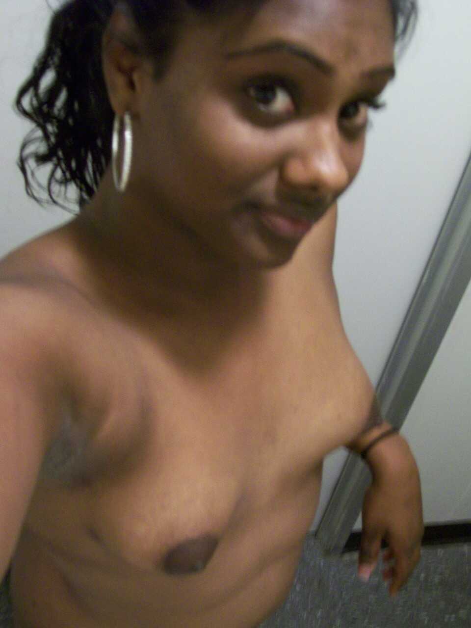 Ebony Paris Puffy Nipple Selfies: Blowing Up Your Phone With Her Big Ass - 