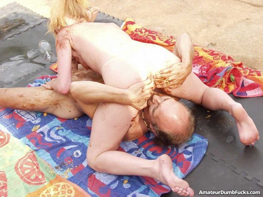 Blonde Nenita Burningham Gets Her Muddy Body Covered Before Giving A Blow Job In The Swimming Pool With An Old Man - Nenit...
