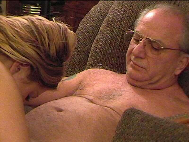 Young Blonde Foxy James Gives an Old Grandpa Head & Takes a Facial