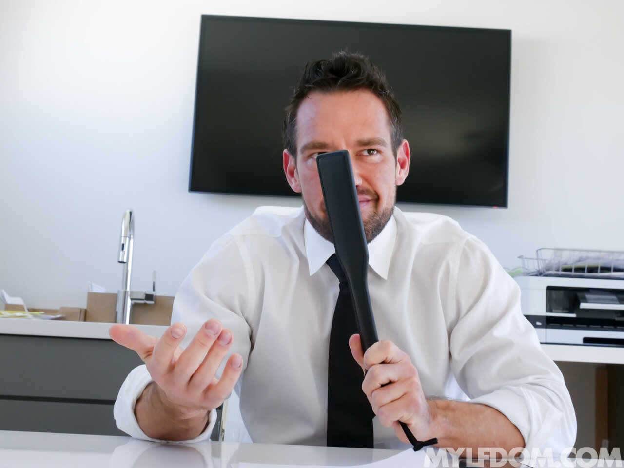 Mia Lelani's Kitchen Cum-paign The Hot French Maid with an Awesome Ass Gets Fucked by Johnny Castle - Johnny Castle, ...